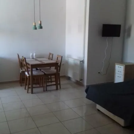 Appartement Studio In Peraia, Next To The Sea *